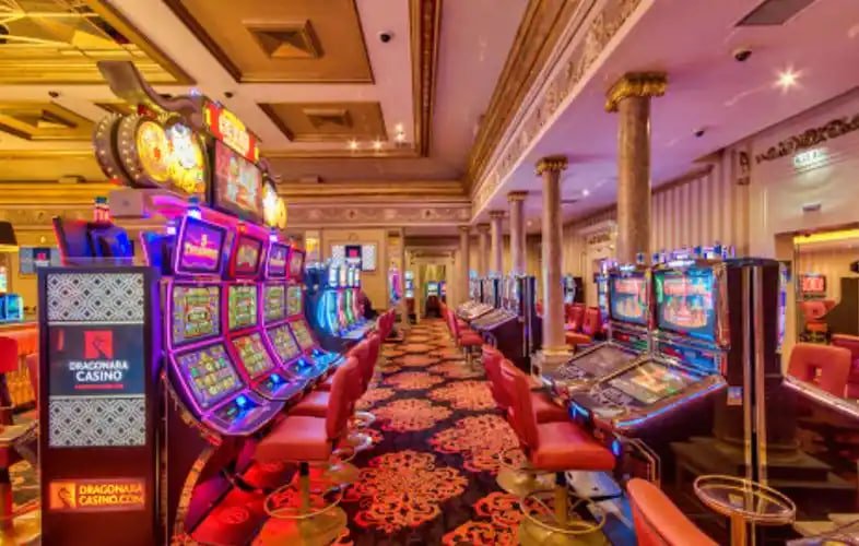 Cascade mechanics in NetEnt slots NetEnt slot grid with cascading symbol mechanic